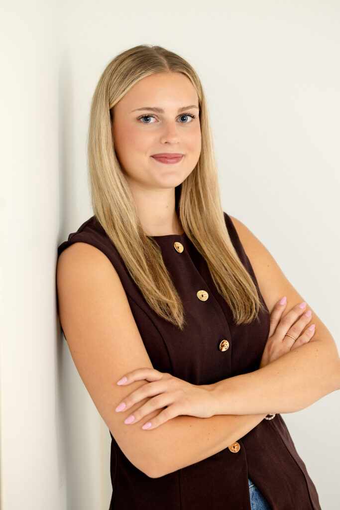 Novi headshot photographer